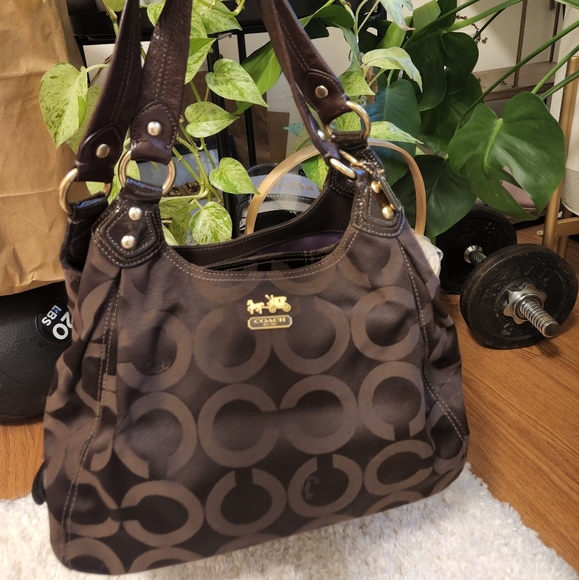 Coach Signature Archive Bag - Picture 11 of 11